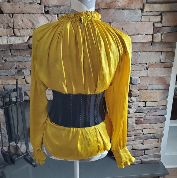 H&M Ruffle Collar Blouse SZ Med - Picture 3 of 6